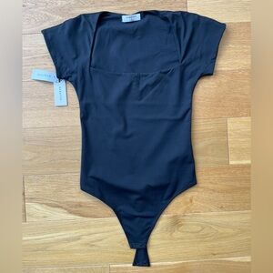 Aritzia Short Sleeve Square Neck Bodysuit